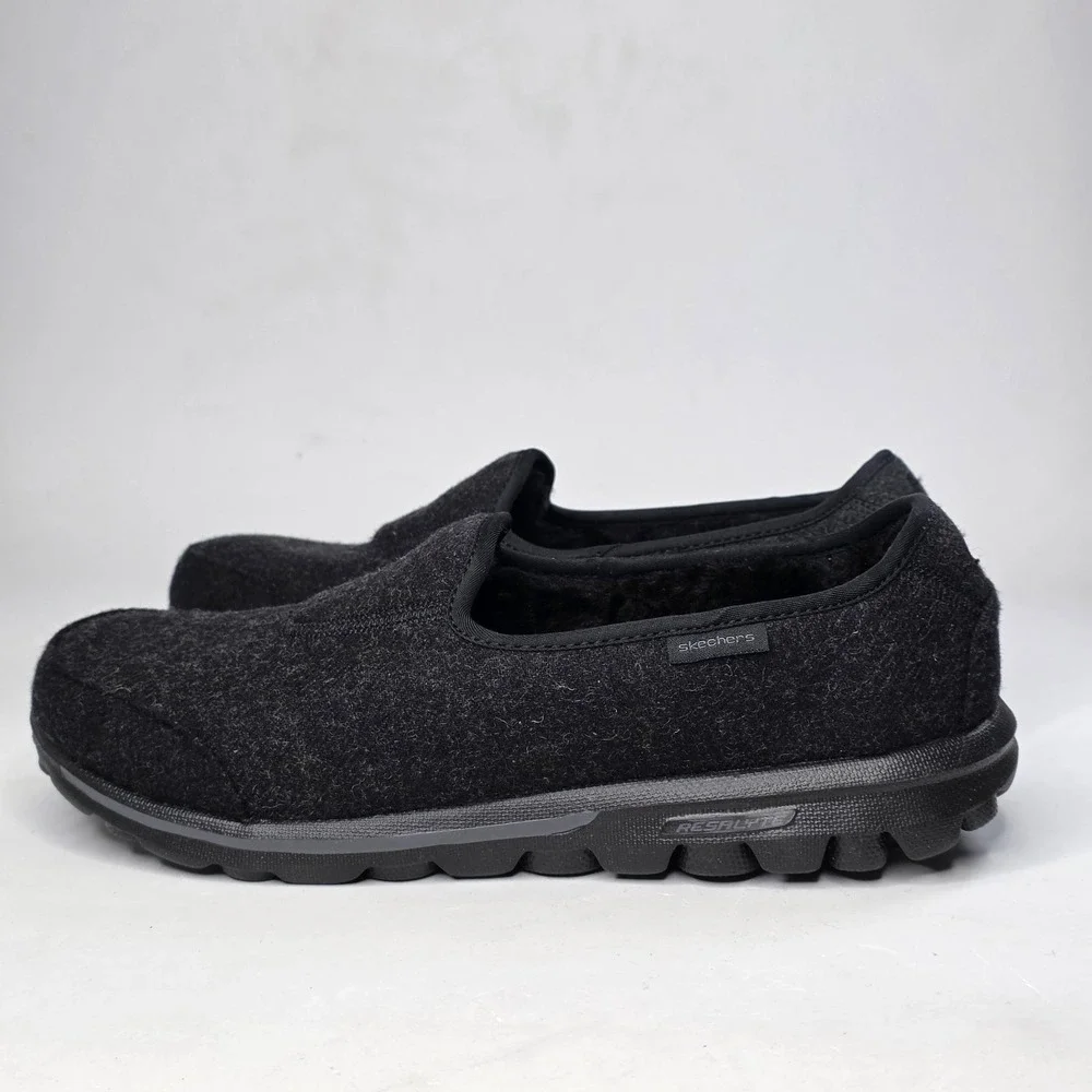 Skechers GOwalk Shoes Women's 11 Black Faux Fur Memory Form Slip On Slippers NEW
